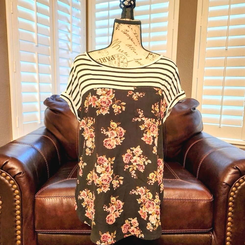 Rewind Black and Pink Casual Raglan Blouse
